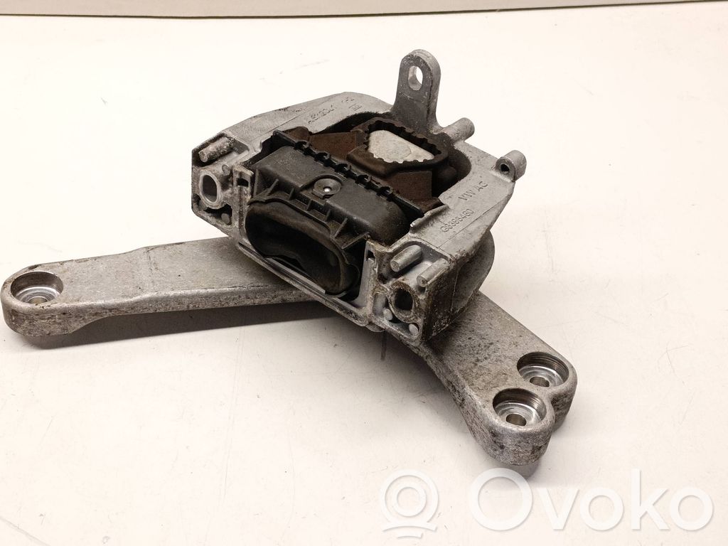 Volkswagen PASSAT B8 Engine mount bracket 