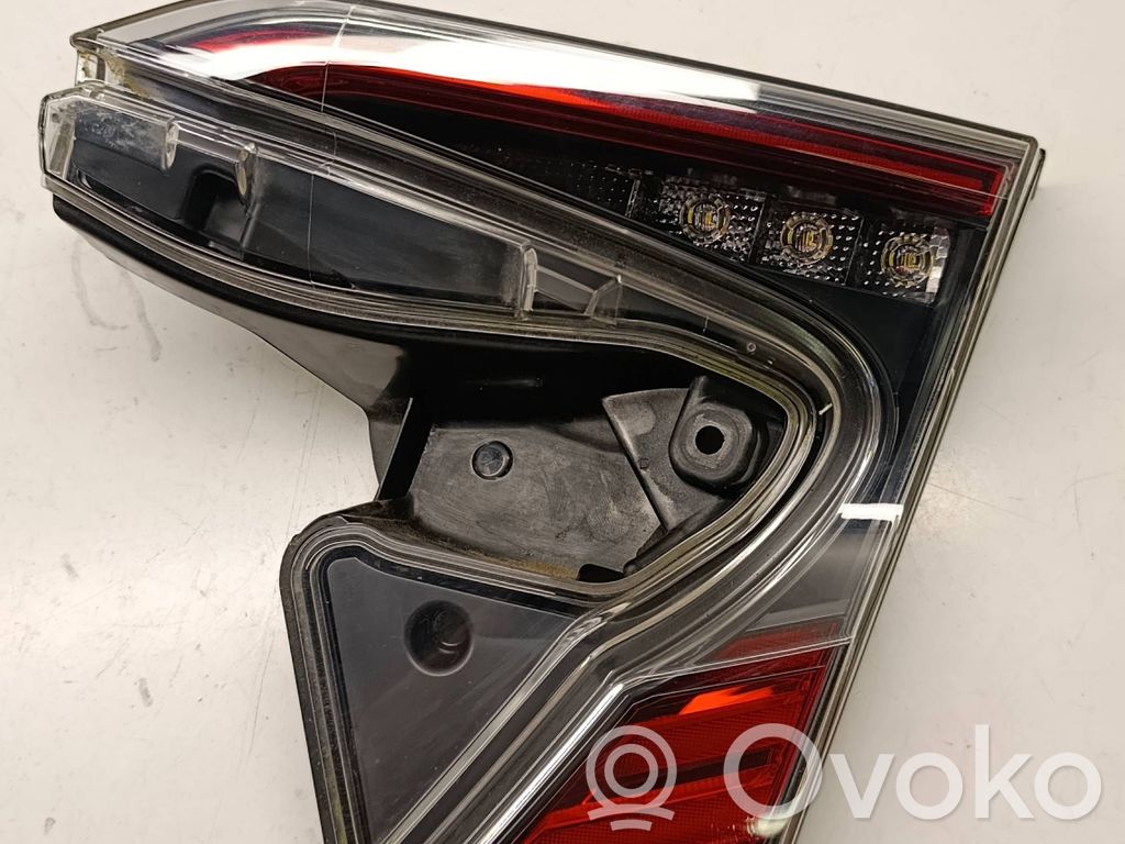 Toyota C-HR I Lampy tylnej klapy bagażnika 