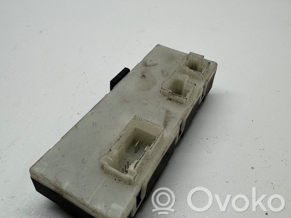 BMW 7 G11 G12 Tailgate/trunk control unit/module 