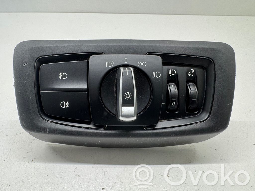 BMW 2 F46 Comutator lumini 
