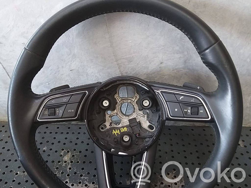 Audi A4 S4 B9 Ohjauspyörä 