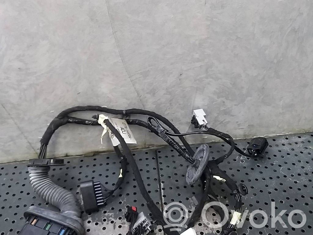 Ford Transit Courier Cableado de puerta delantera 