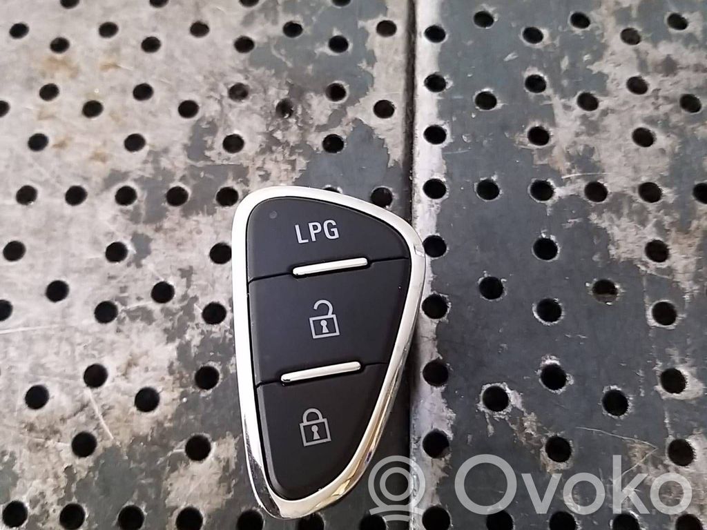 Opel Corsa E Central locking switch button 