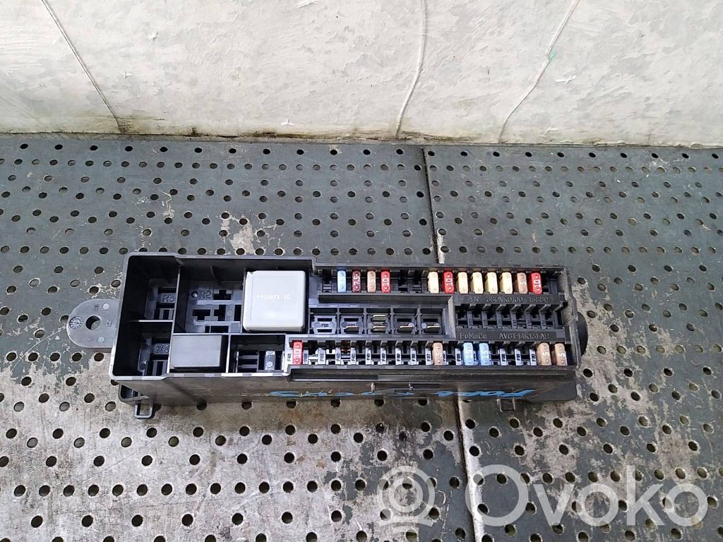 Saugiklių blokas   3B0NK0100,AV6T14K131AB,13889