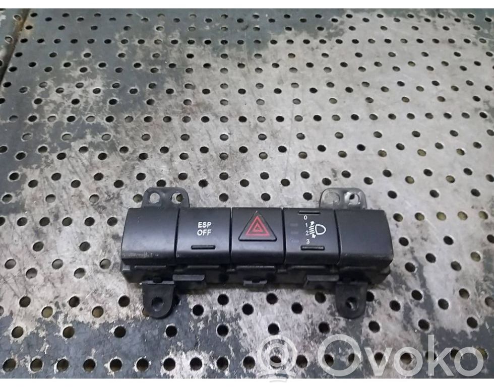 Hazard light switch   12861862,12862326,P04602711AC