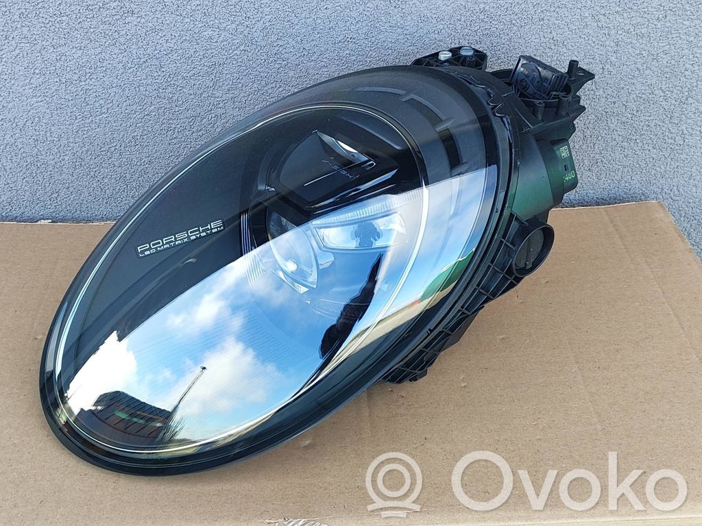 Porsche 911 992 Lampa przednia 