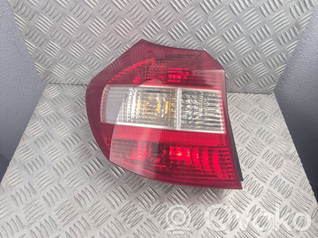 BMW 1 E81 E87 Rückleuchte Heckleuchte 