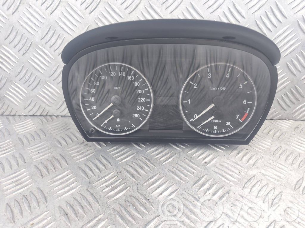 Speedometer (instrument cluster)   9122594,470066846,102533062