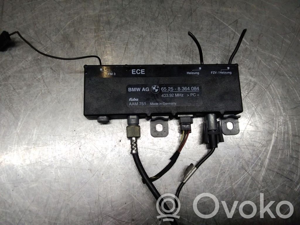 BMW 5 E39 Antenos stiprintuvas 