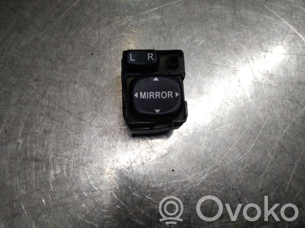 Wing mirror switch   183575,183606