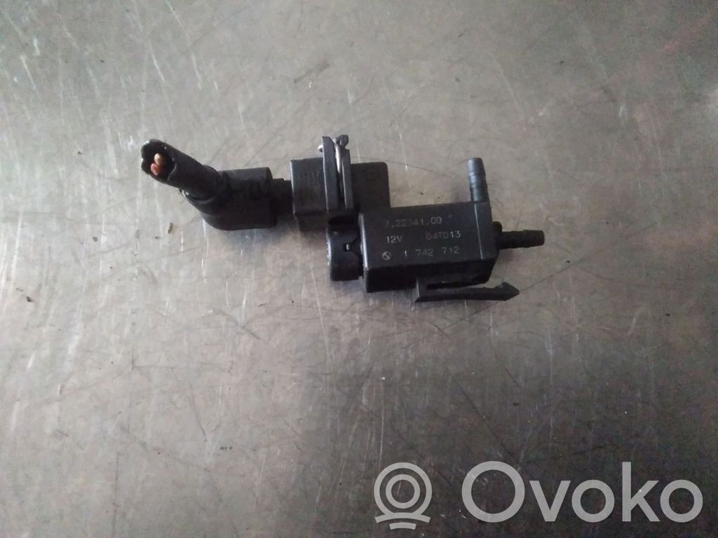 Solenoīda vārsts   72234100,1742712