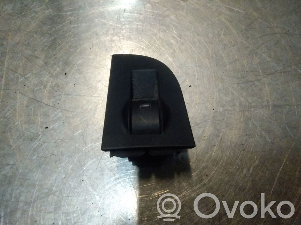 Audi A6 S6 C5 4B Electric window control switch 