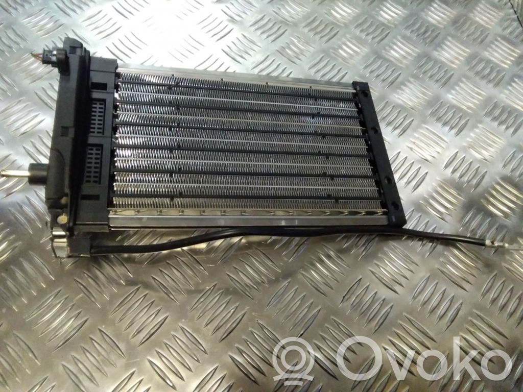 BMW 1 E81 E87 Elektrinis salono pečiuko radiatorius 