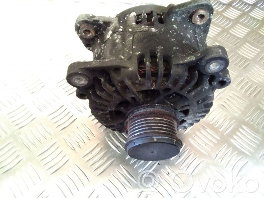 Audi A4 S4 B6 8E 8H Ģenerators 