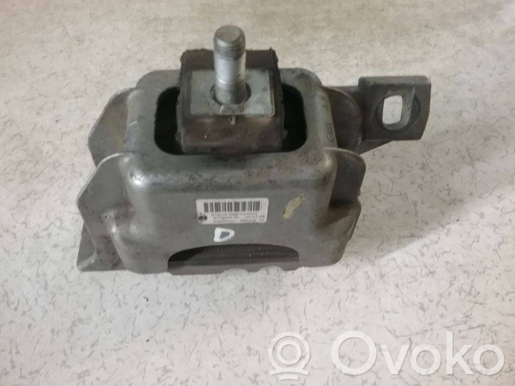 Mini One - Cooper Coupe R56 Engine mount bracket 