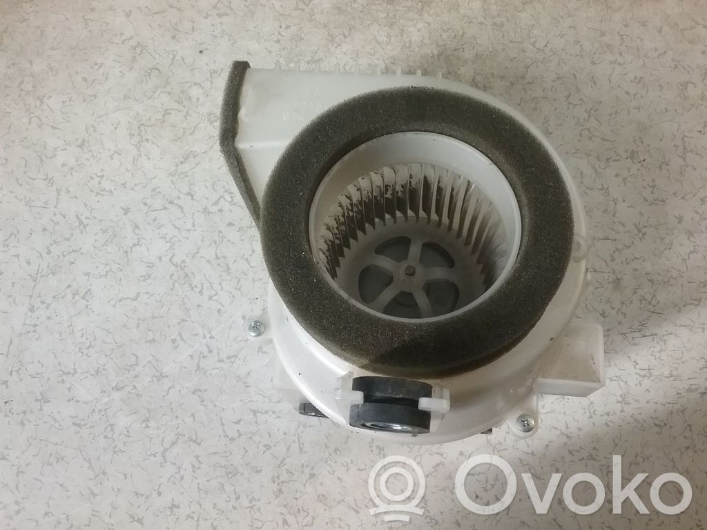 Toyota Yaris Wentylator baterii pojazdu hybrydowego / elektrycznego 