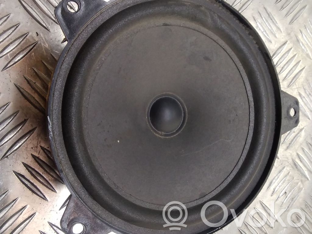 BMW 3 E46 Front door speaker 