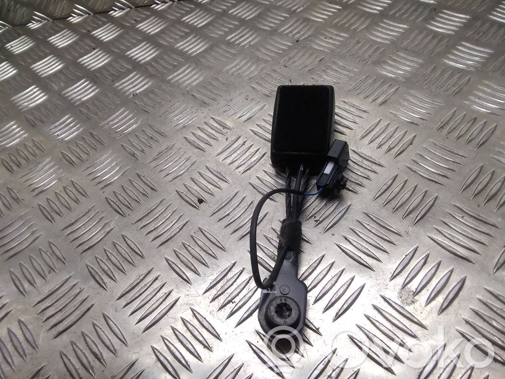 Opel Astra J Hebilla del cinturón de seguridad trasero 
