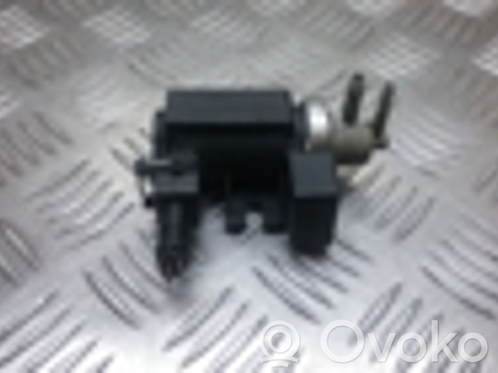 Turboahtimen magneettiventtiili   72190339,8972191550