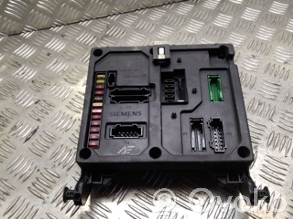 Ford Galaxy Fuse module 