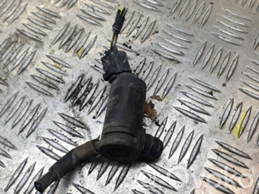 Ford Focus Windscreen/windshield washer pump 