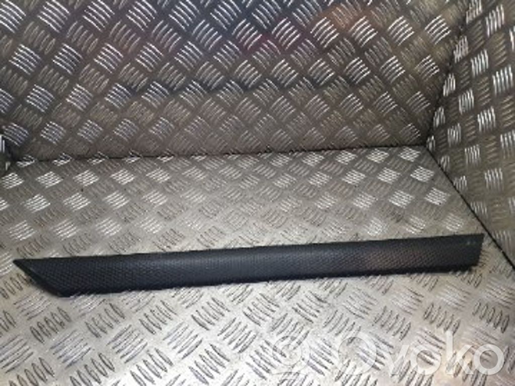 BMW 3 E46 Kita priekinių durų apdailos detalė 