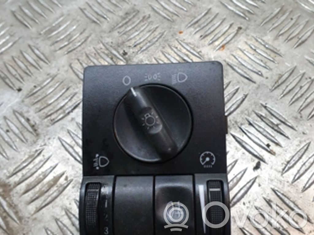 Opel Combo C Light switch 