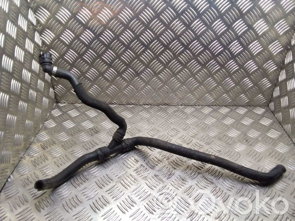 BMW 1 E81 E87 Engine coolant pipe/hose 