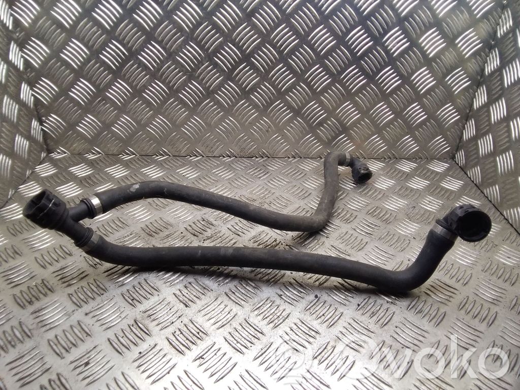 BMW 3 E90 E91 Engine coolant pipe/hose 