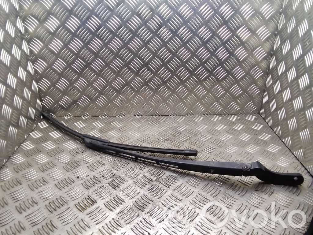 Audi A6 S6 C5 4B Wischerarm vorne 