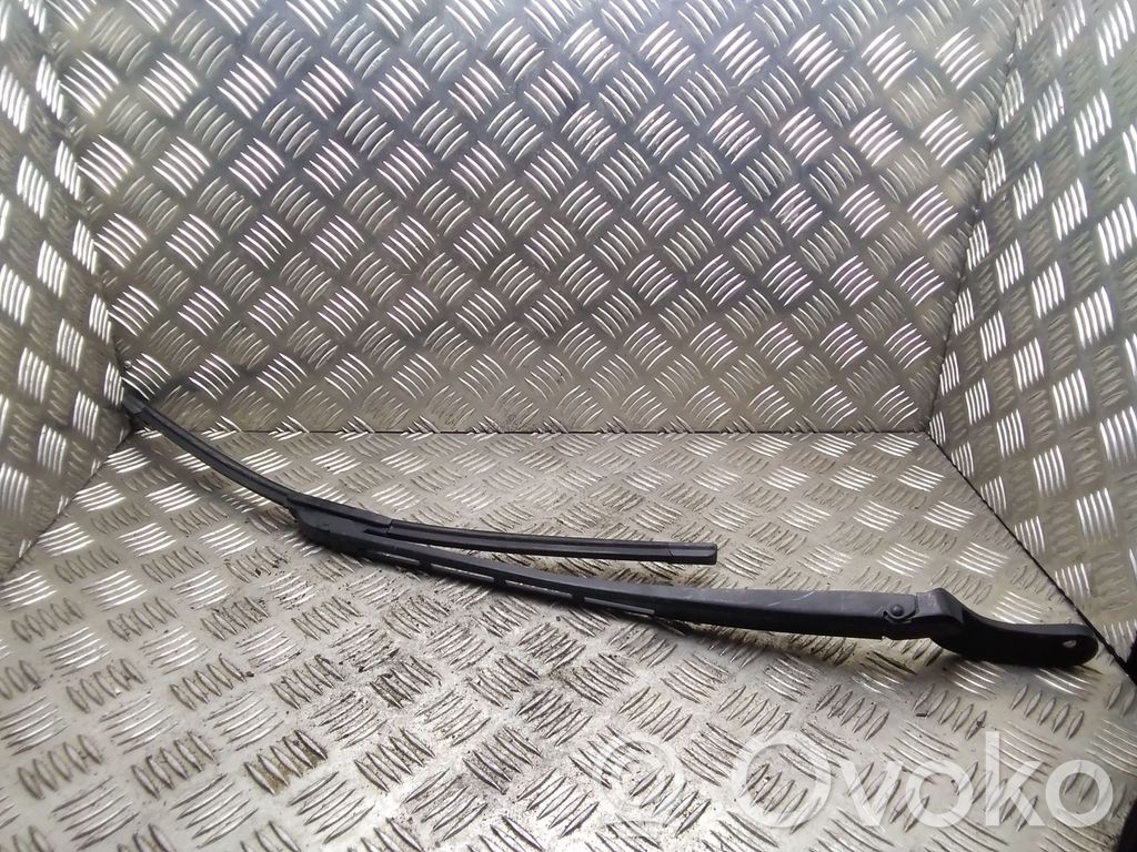 Audi A6 S6 C5 4B Wischerarm vorne 