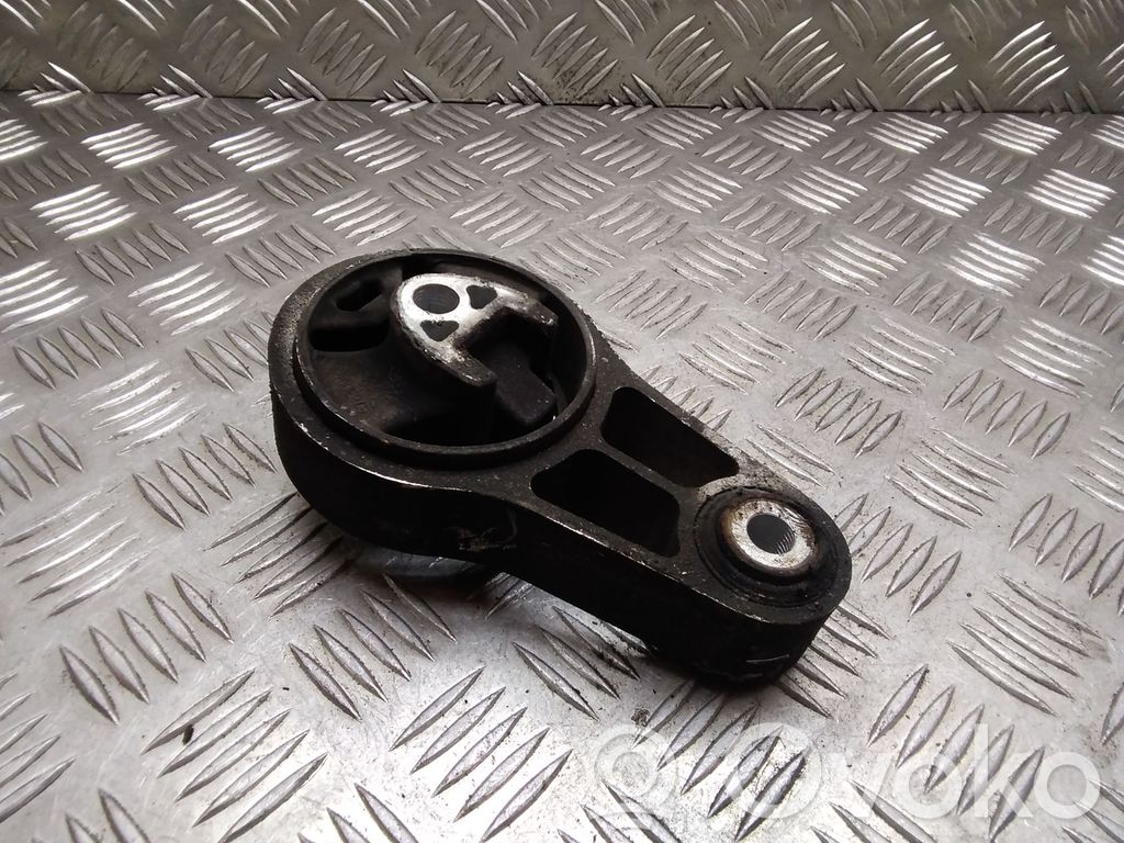 Mini One - Cooper Coupe R56 Engine mount bracket 