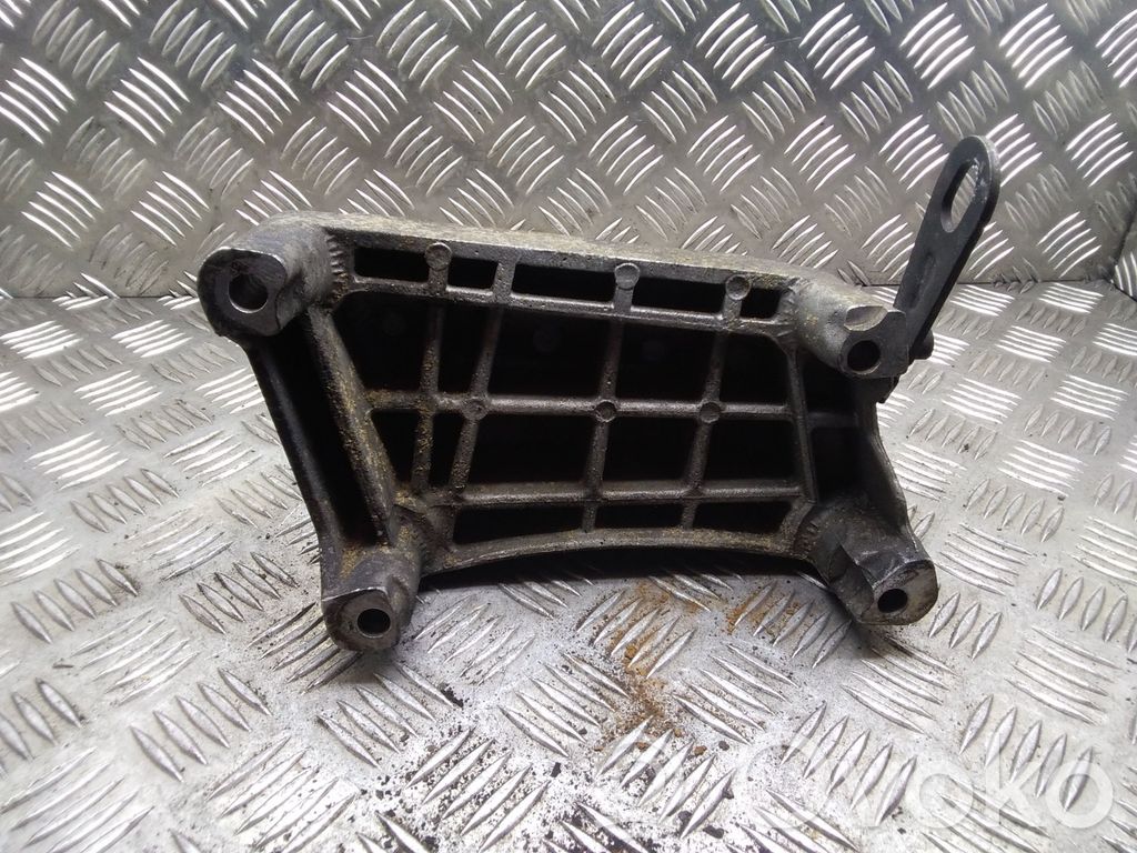 Opel Combo C Engine mounting bracket 