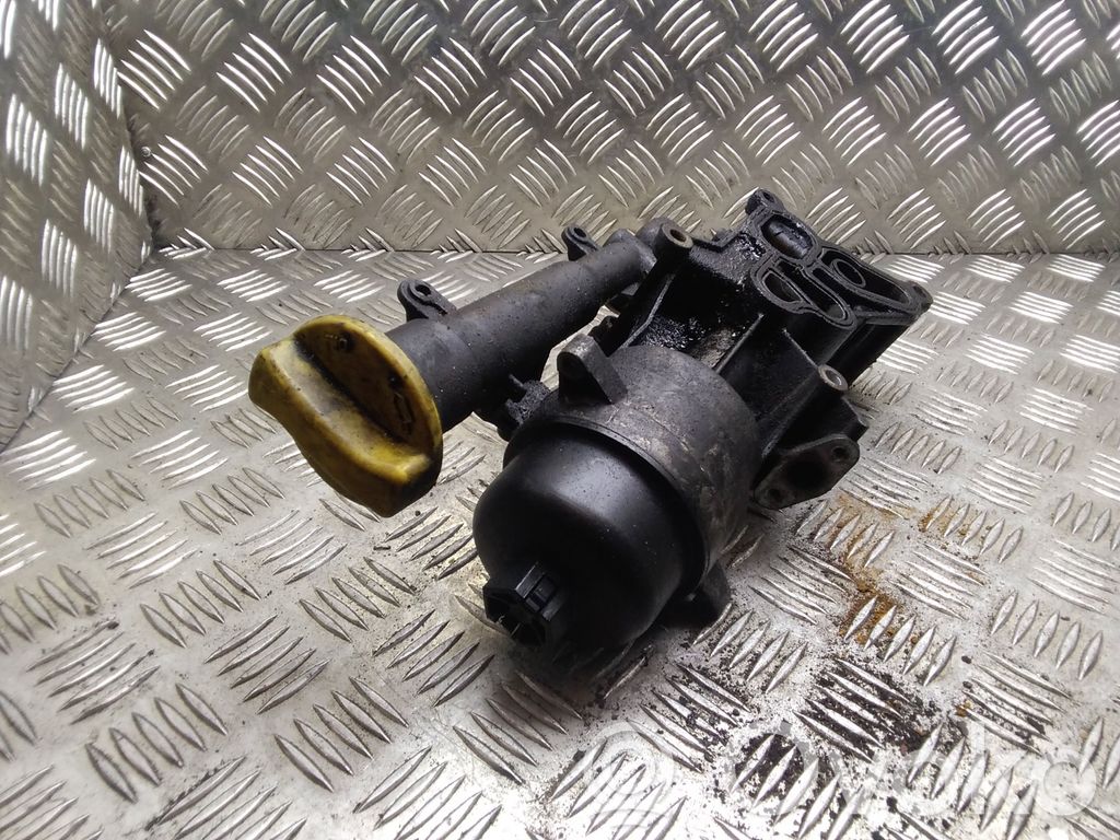 Opel Combo C Oil filter mounting bracket 