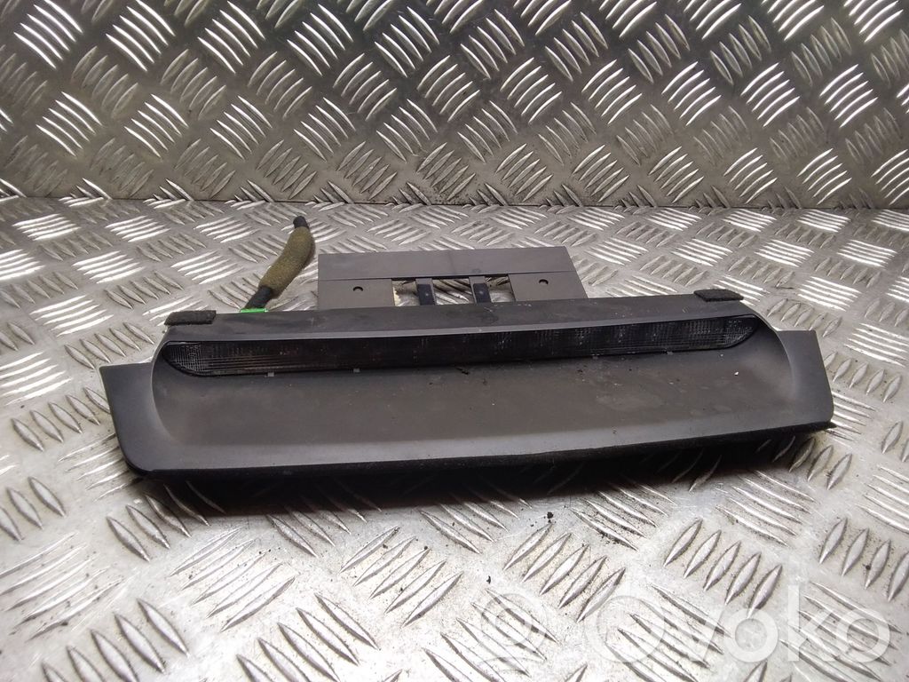 Volvo S60 Third/center stoplight 