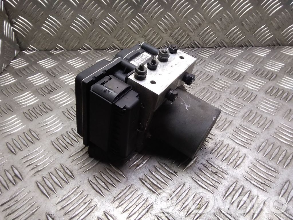 BMW 5 E60 E61 ABS Blokas 