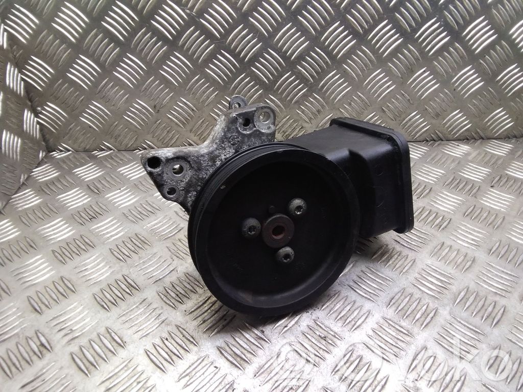 BMW 5 E60 E61 Power steering pump 