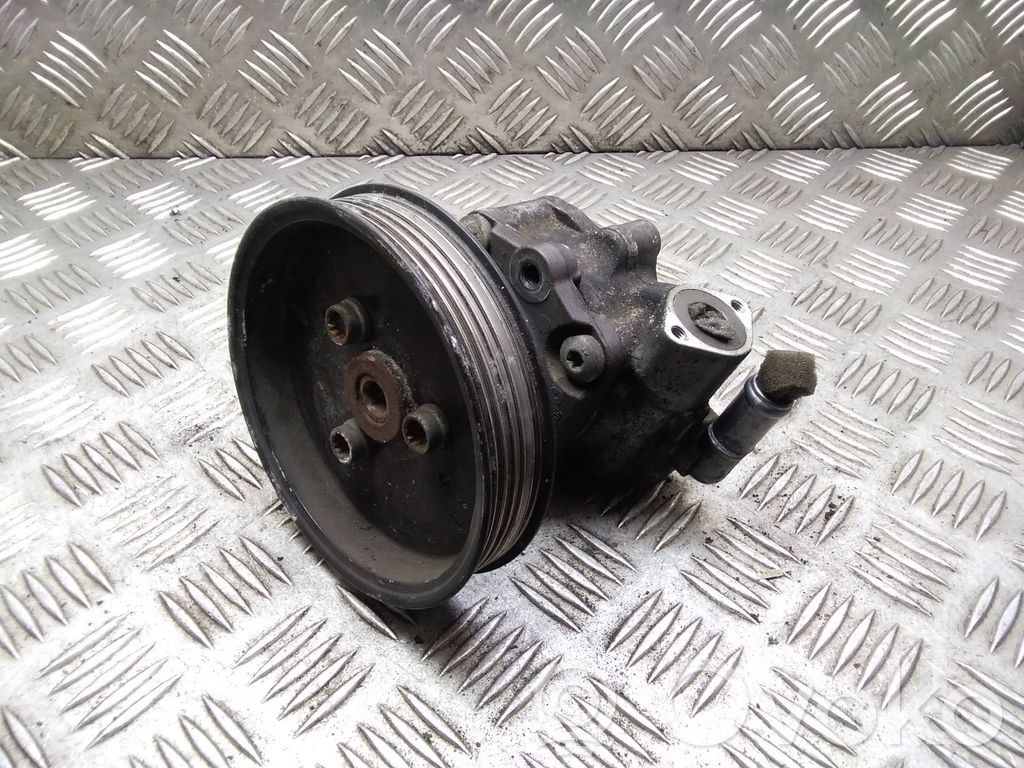 Ohjaustehostimen pumppu   8K0145154,7651955124