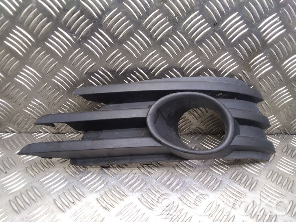 Opel Vectra C Grilă/ornament proiector ceață față 