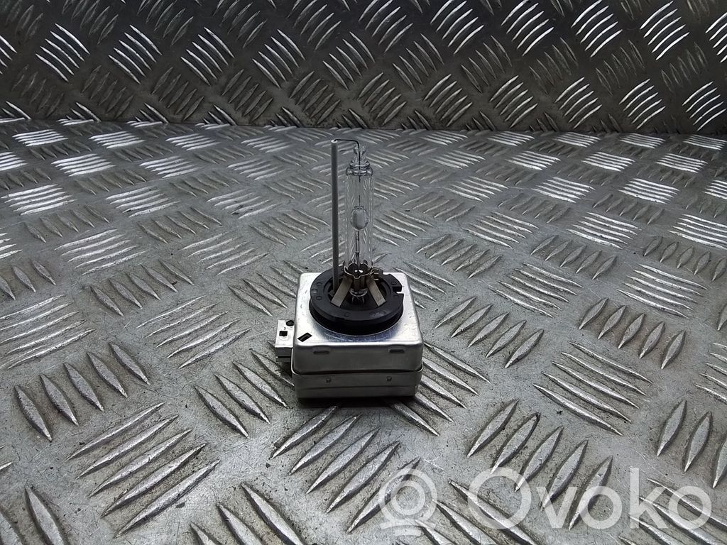 BMW 7 E65 E66 Xenon-polttimo 
