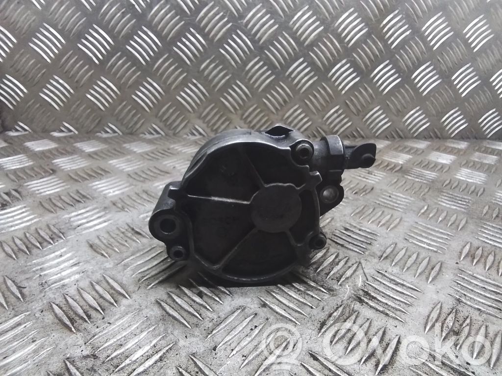 Volvo V70 Vacuum pump 