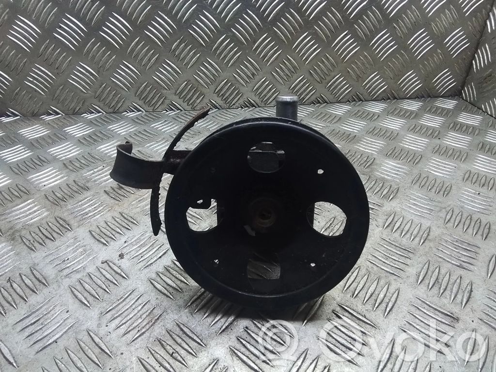 Volvo S40 Ohjaustehostimen pumppu 