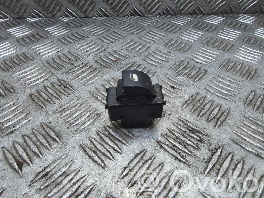 Citroen Berlingo Electric window control switch 
