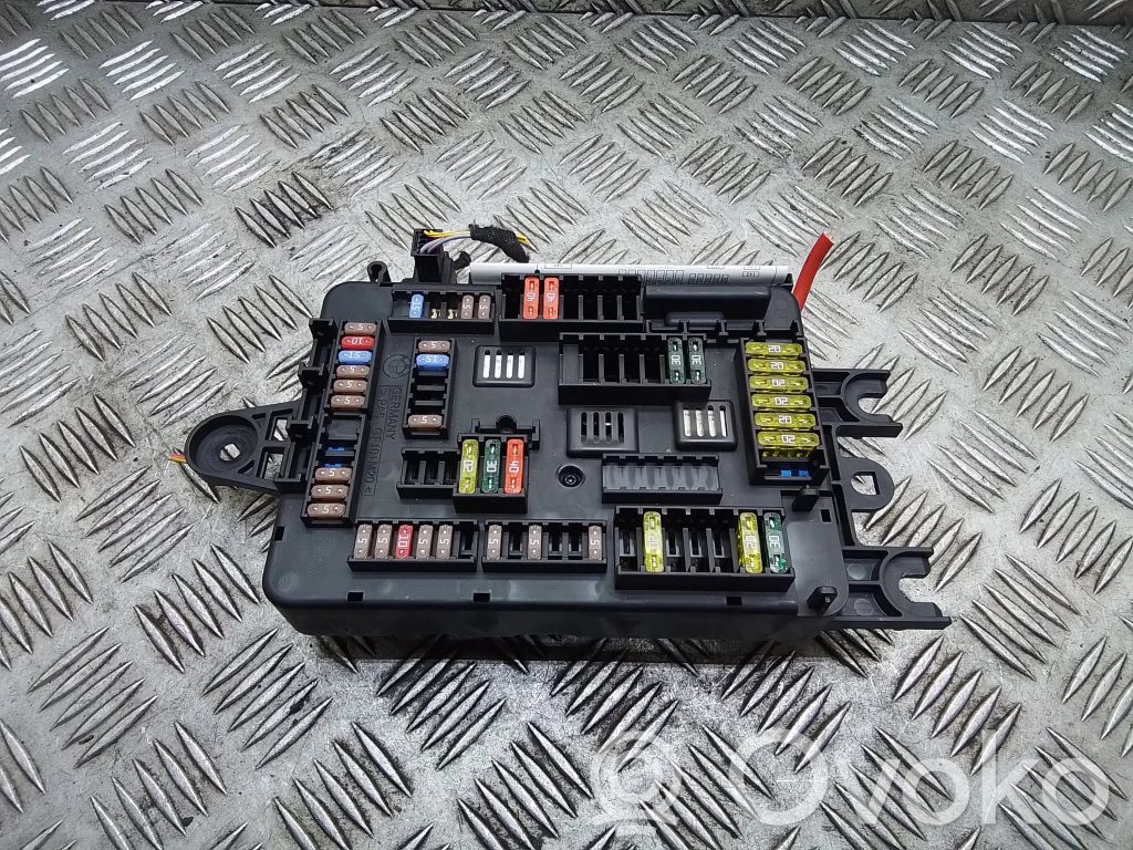 BMW 1 F20 F21 Fuse module 