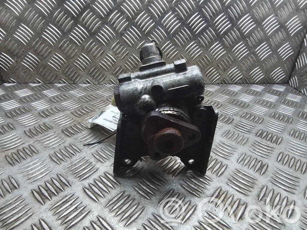 Power steering pump   32427516848,7516848