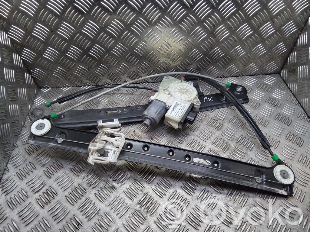 BMW X3 E83 Front door window regulator with motor 