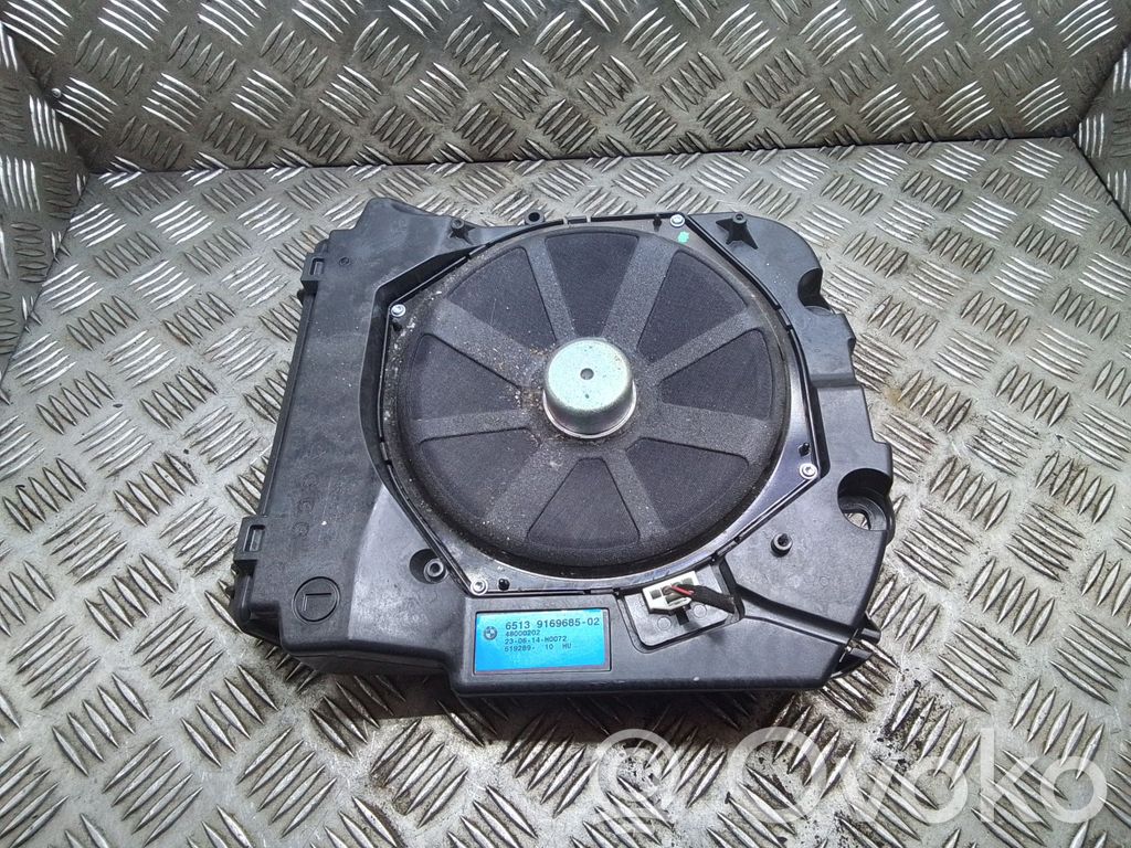 BMW 5 F10 F11 Altavoz subwoofer 