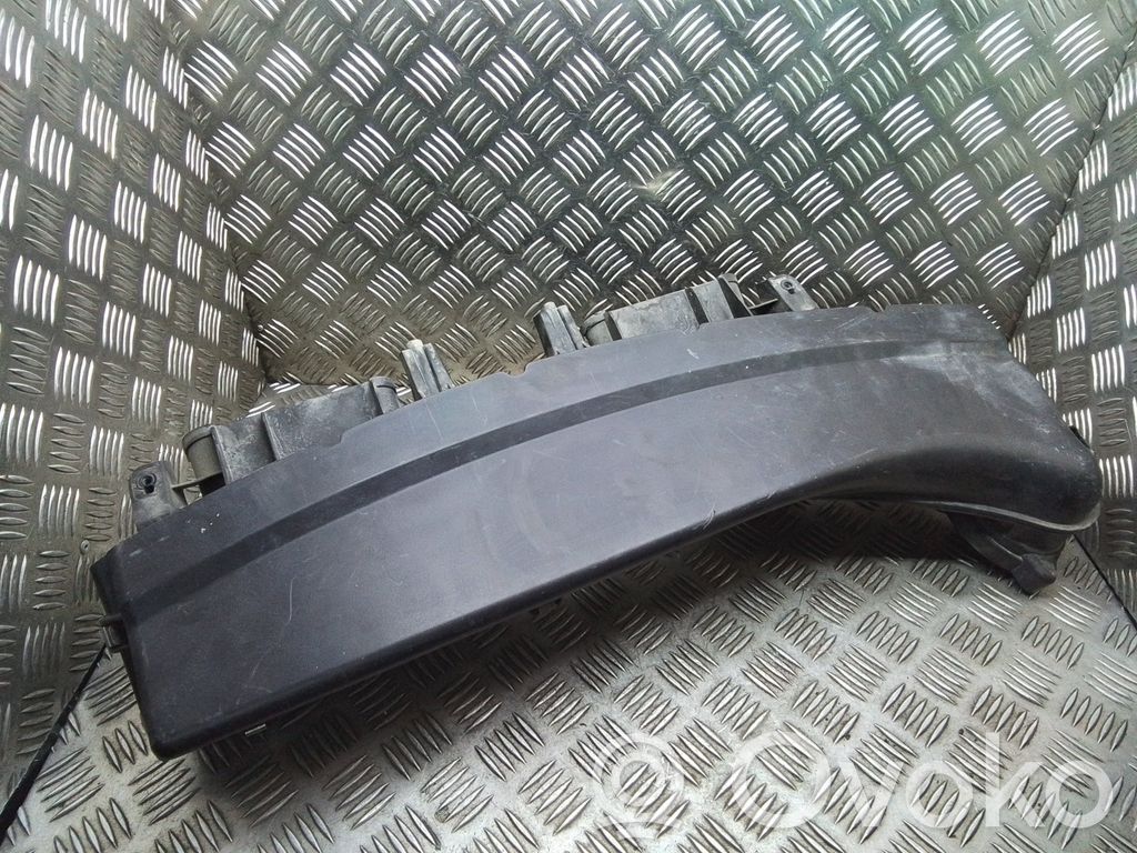 BMW X3 E83 Air filter box 