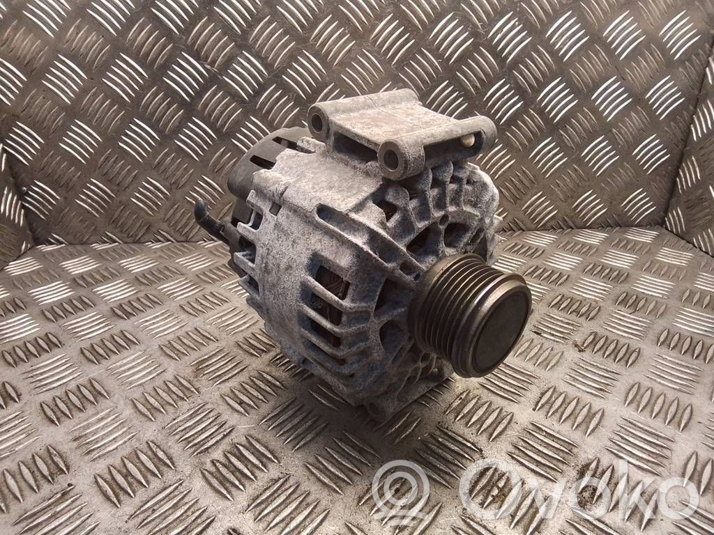 Volkswagen Touran III Ģenerators 