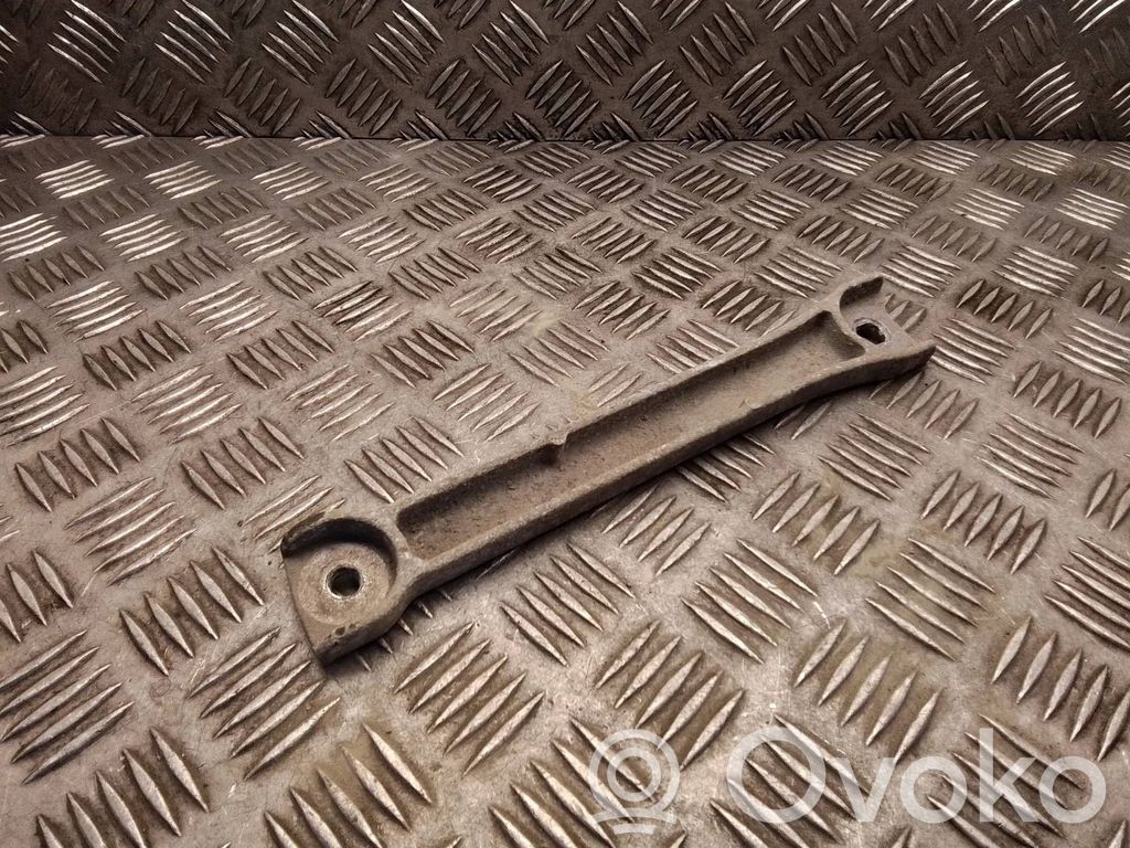 Opel Vivaro Gearbox mounting bracket 